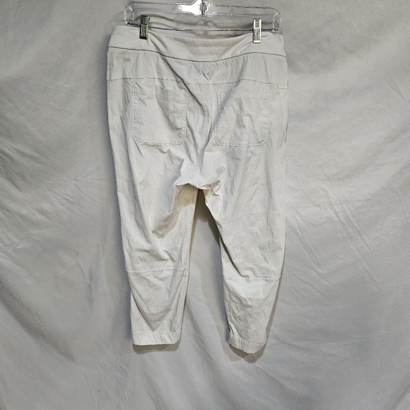 Athleta Trekkie Cropped Hiking Pants Womens 4P White Style 76260 - Picture 4 of 9